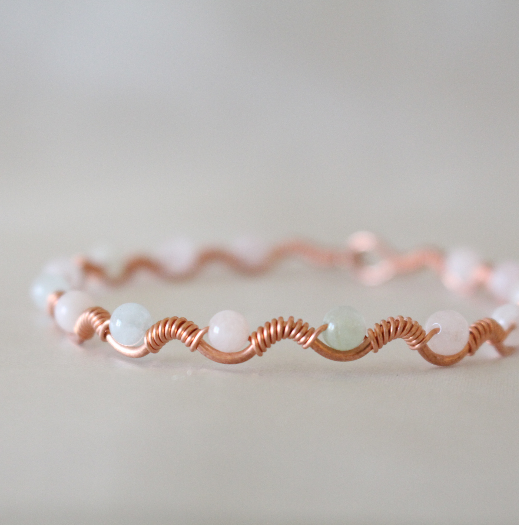 Dalga Model Morganit Oval Kesim