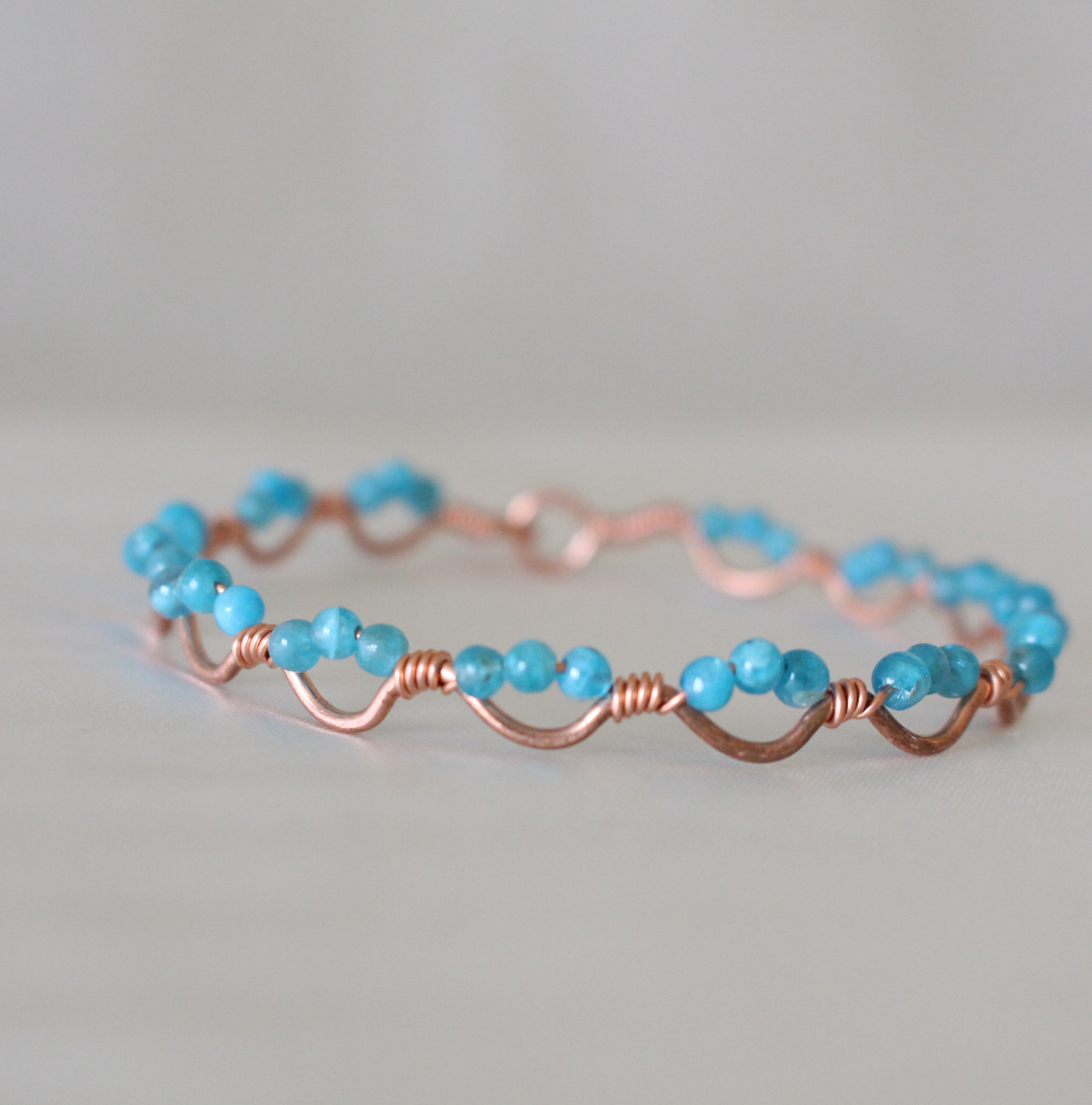 Dalga Model Apatit Oval Kesim