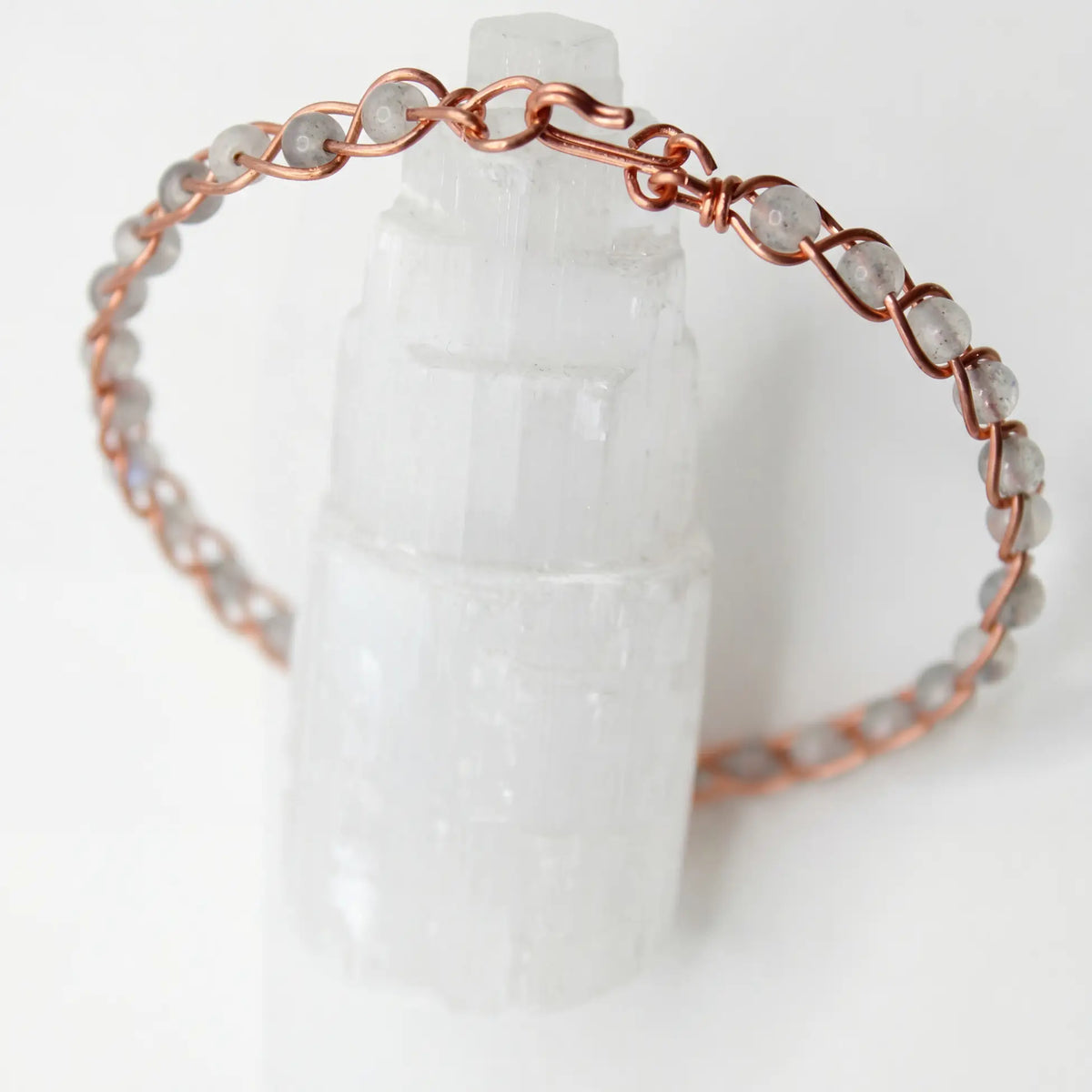 Örgü Model Labradorit Oval Bilezik